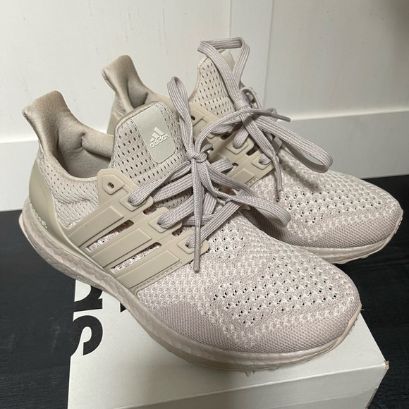 Adidas women’s ultra boost - Picture 2 of 7